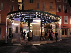 Place des Artistes on a Friday evening